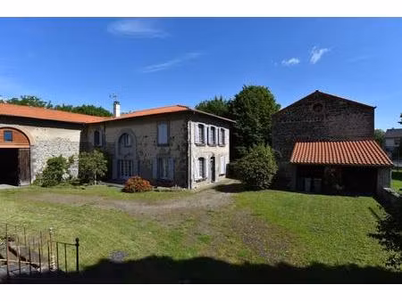 corps de ferme 7 pièces