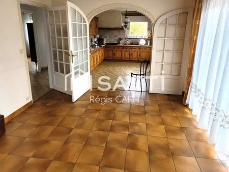 guipavas : maison familiale t6 élevée sur sous sol complet