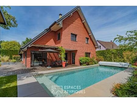 maison d'architecte et sa piscine en coeur de vignoble