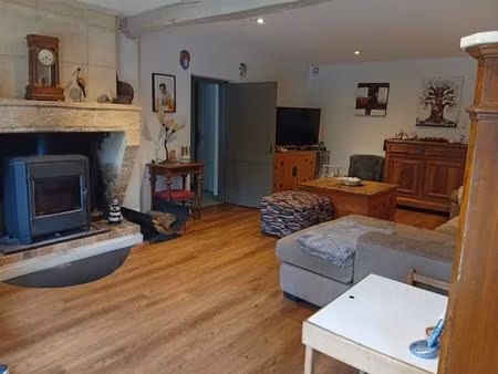 maison longère rénovée avec beau terrain