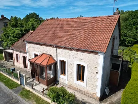 maison avec grand jardin à saint-éloy-les-mines