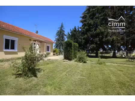 maison de plain-pied – 2 chambres – terrain 3 000 m² – sa