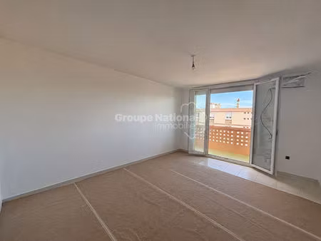 appartement 3 pièce(s) de 55.50m2 avec balcon  à beaucaire