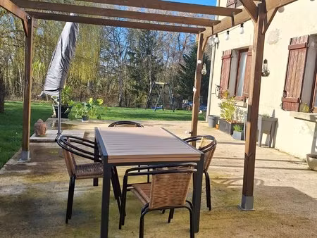 maison 5 pièces 150 m2 env.   terrain 2833 m2  garage