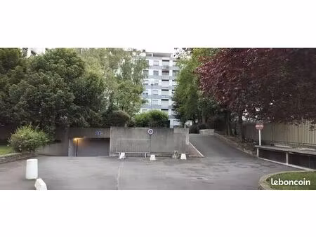 vente parking sécurisé sous sol