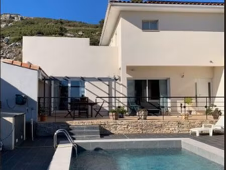 villa contemporaine avec piscine- proche des plages et des pyrénées