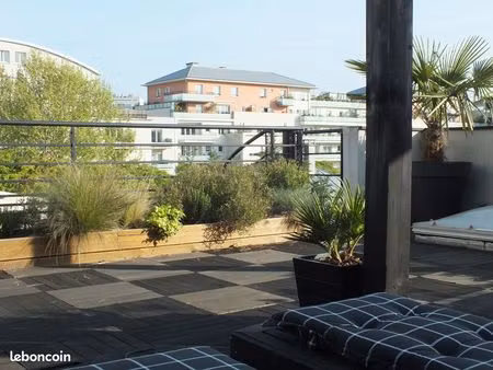 villa contemporaine climatisée 5 chambres jardin terrasses roof top stationnements