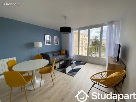 chambre 1 pièce 10 m²