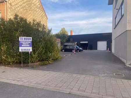 dr van raesstraat ∣ entrepôt 30 m²