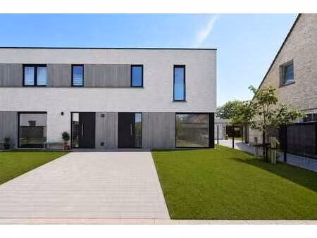 energiezuinige nieuwbouwwoning met 3 slaapkamers te huur ...