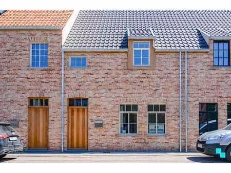 aantrekkelijke nieuwbouwwoning te staden