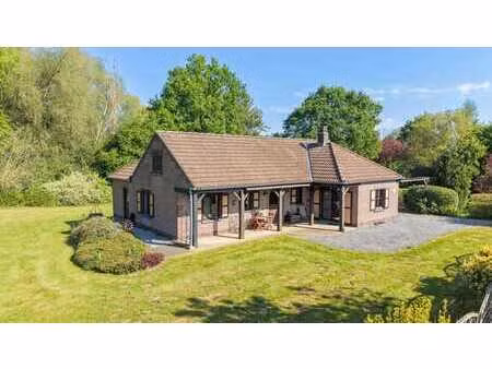 beau bungalow 2 chambres sur une parcelle de 5000m²
