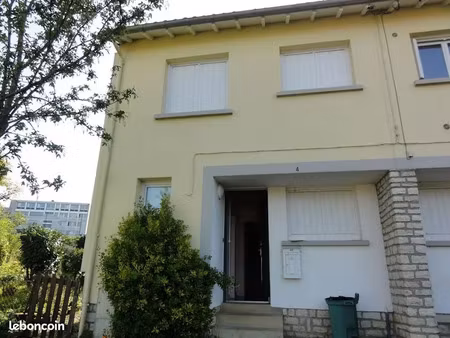 location meublée maison 3 pièces 62 m² à nontron (24300)  662 €