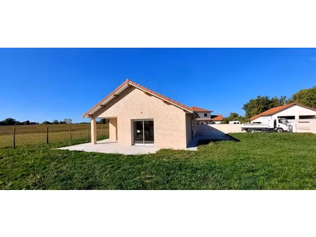 location maison 4 pièces 120 m² à saint-didier-de-la-tour (38110)  1 462 €