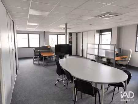 location meublée locaux professionnels 0 pièces 430 m² à decines-charpieu (69150)  249 €