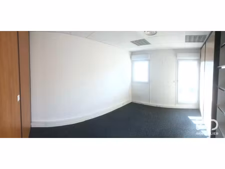 location locaux professionnels 0 pièces 20 m² à les milles (13290)  500 €