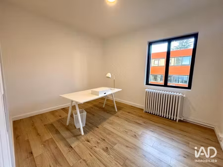 location locaux professionnels 0 pièces 13 m² à champagne-au-mont-d'or (69410)  520 €