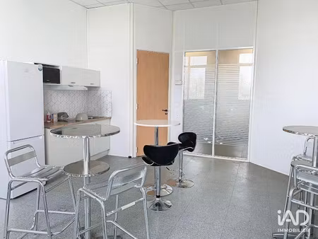 location locaux professionnels 0 pièces 16 m² à lieusaint (77127)  560 €