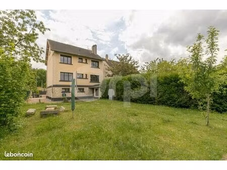 immeuble 2 pièces 151 m²