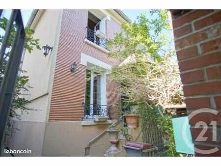 pavillon 5 pièces 113 m²