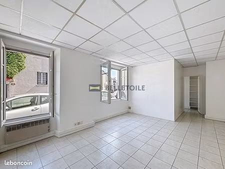 bureau 41 m²