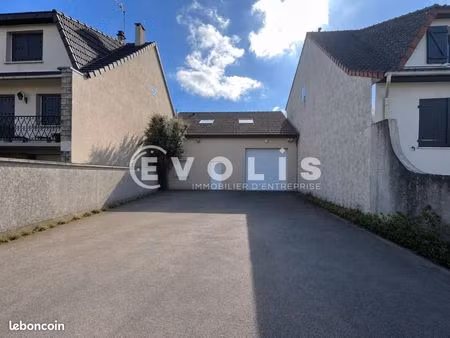local d'activité 140 m²