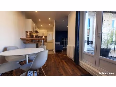 location meublée 2 pièces de 37 m2 avec terrasse à versailles