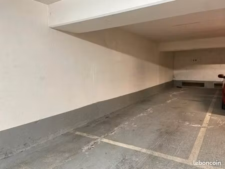 parking/box 20 m² vanves