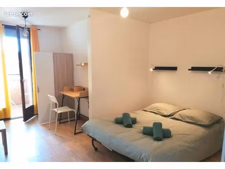 urgent studio meublé l'annee a chatel-guyon