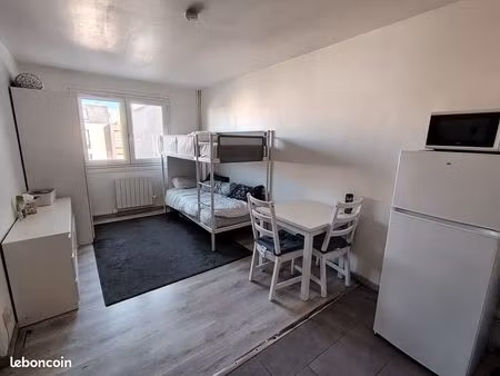 location studio à savigny