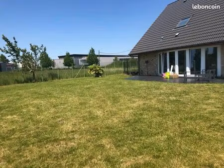 maison familiale spacieuse et lumineuse dans les weppes