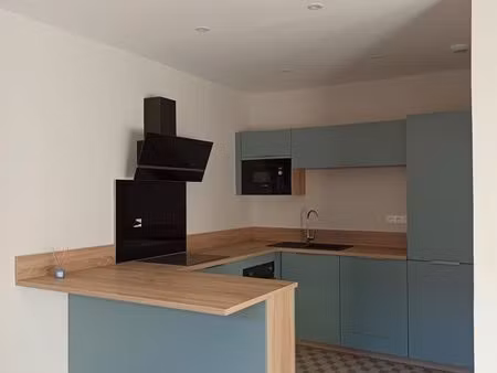 grand appartement rénové 90m² avec entrée individuelle - hypercentre lannemezan