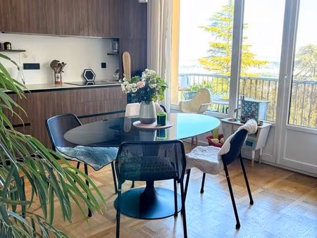 appartement 2 chambres + garage  ste foy centre