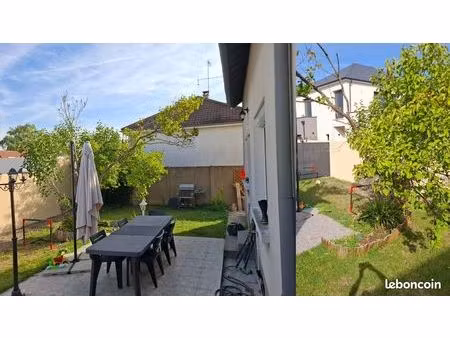 a louer  logement t4  route d’orléans