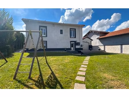 location maison  109.12 m² t-4 à chaponnay  1 690 €