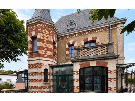 maison saint-pierre-d'oléron m² t-10 à vendre  470 250 €