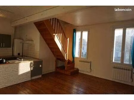 location appartement 4 pièces à cadillac-en-fronsadais (33240) : à louer 4 pièces / 88m² c