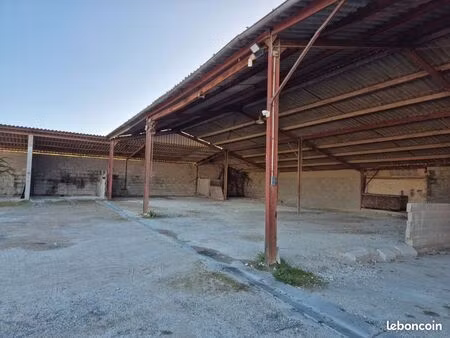 local / entrepôts / dépôt / garage