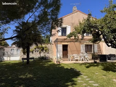 maison 6 pièces 140 m²