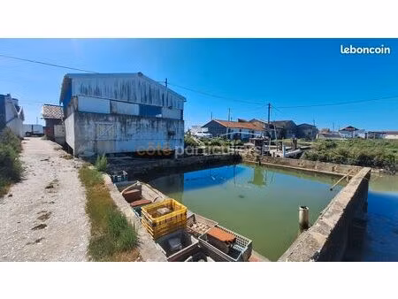 local 2823 m² la tremblade