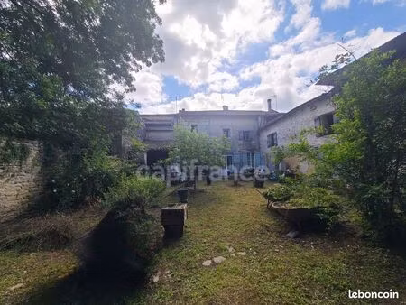 maison 5 pièces 180 m²