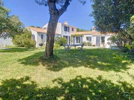 vente maison à noirmoutier-en-l'île (85330) : à vendre / 145m² noirmoutier-en-l'île