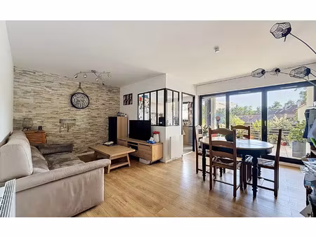 appartement voisins-le-bretonneux 65 m² t-3 à vendre  283 500 €