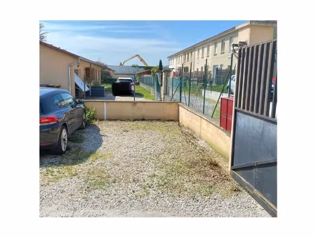 location stationnement  7.52 m² t- à dagneux  100 €