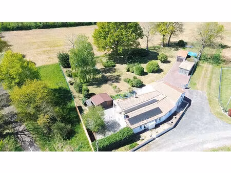 vente maison 4 pièces  133.00m²  aizenay