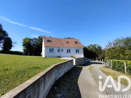 pavillon à montaillé (72120)
