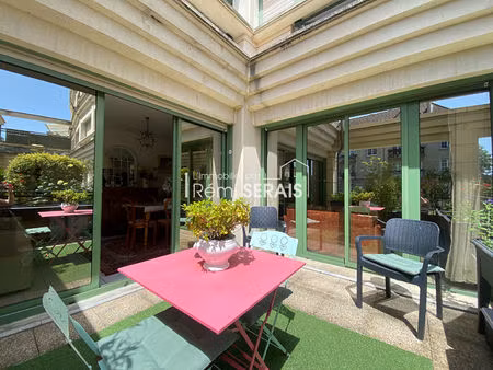 appartement lumineux avec balcon et parking en hyper centre d'argentan