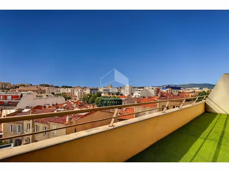 a vendre appartement type 3 de 79m2 avec terrasse de 20m2 à marseille 13004