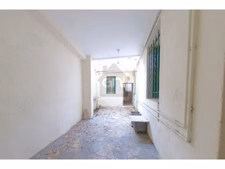 appartements 76 m² avec cour et toit terrasse marseille 4ème