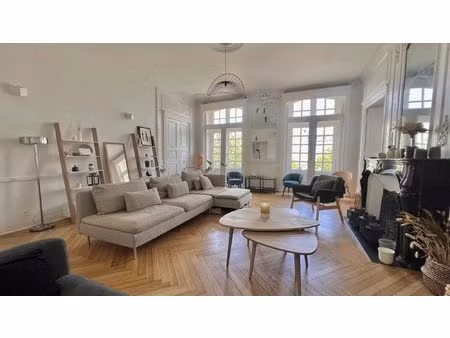 t4 meublé - 1600€